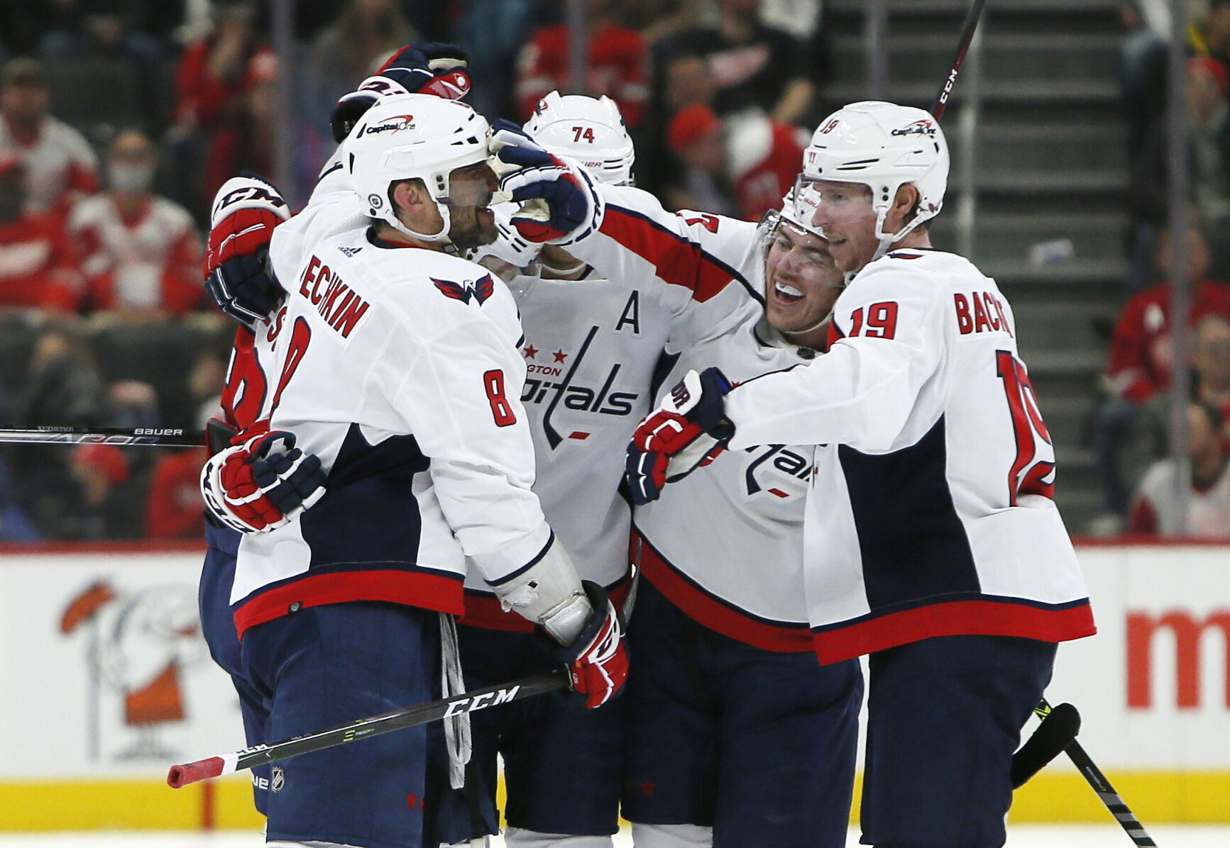 Assisting Ovechkin Hockey